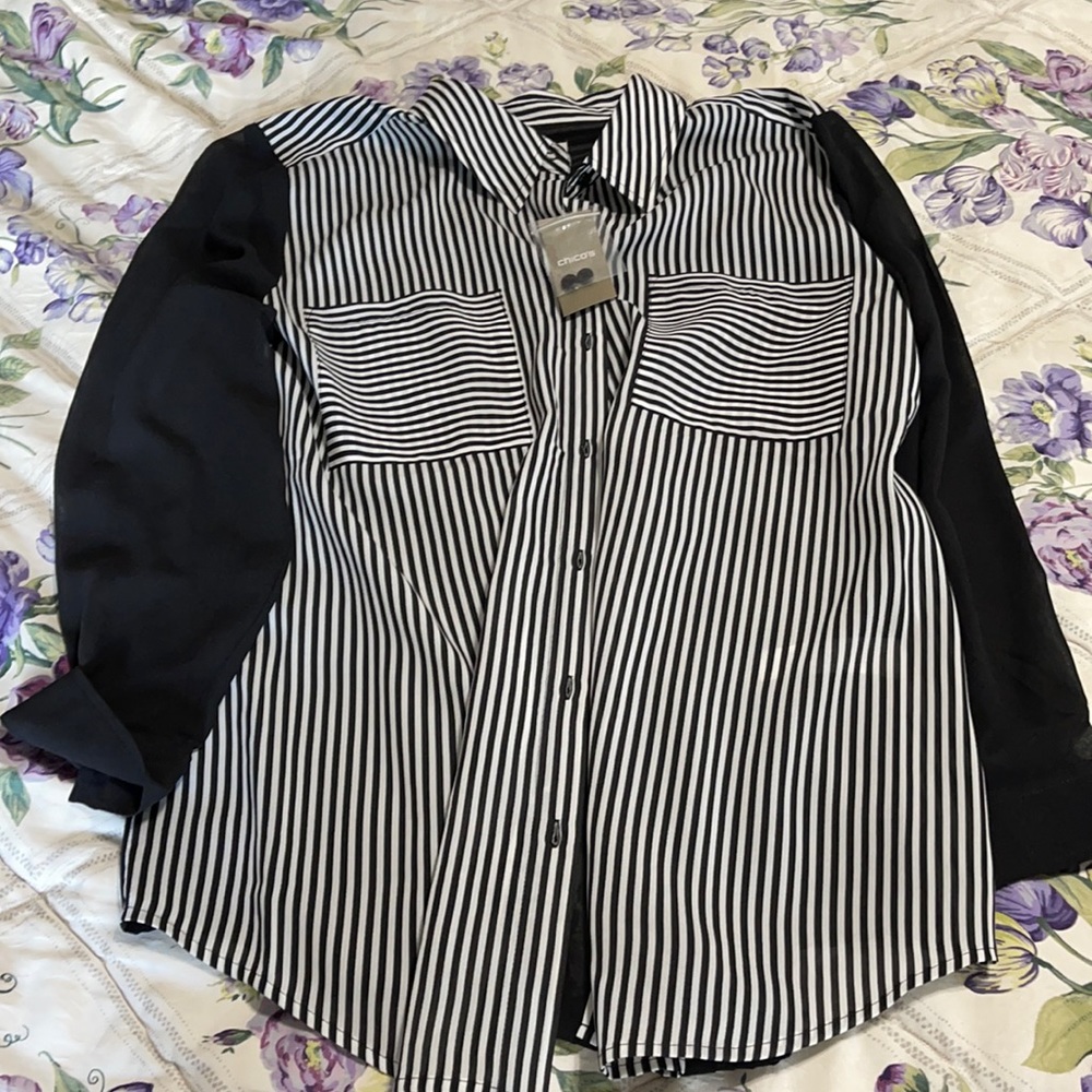 NWT Chico’s Black and White Stripped Blouse